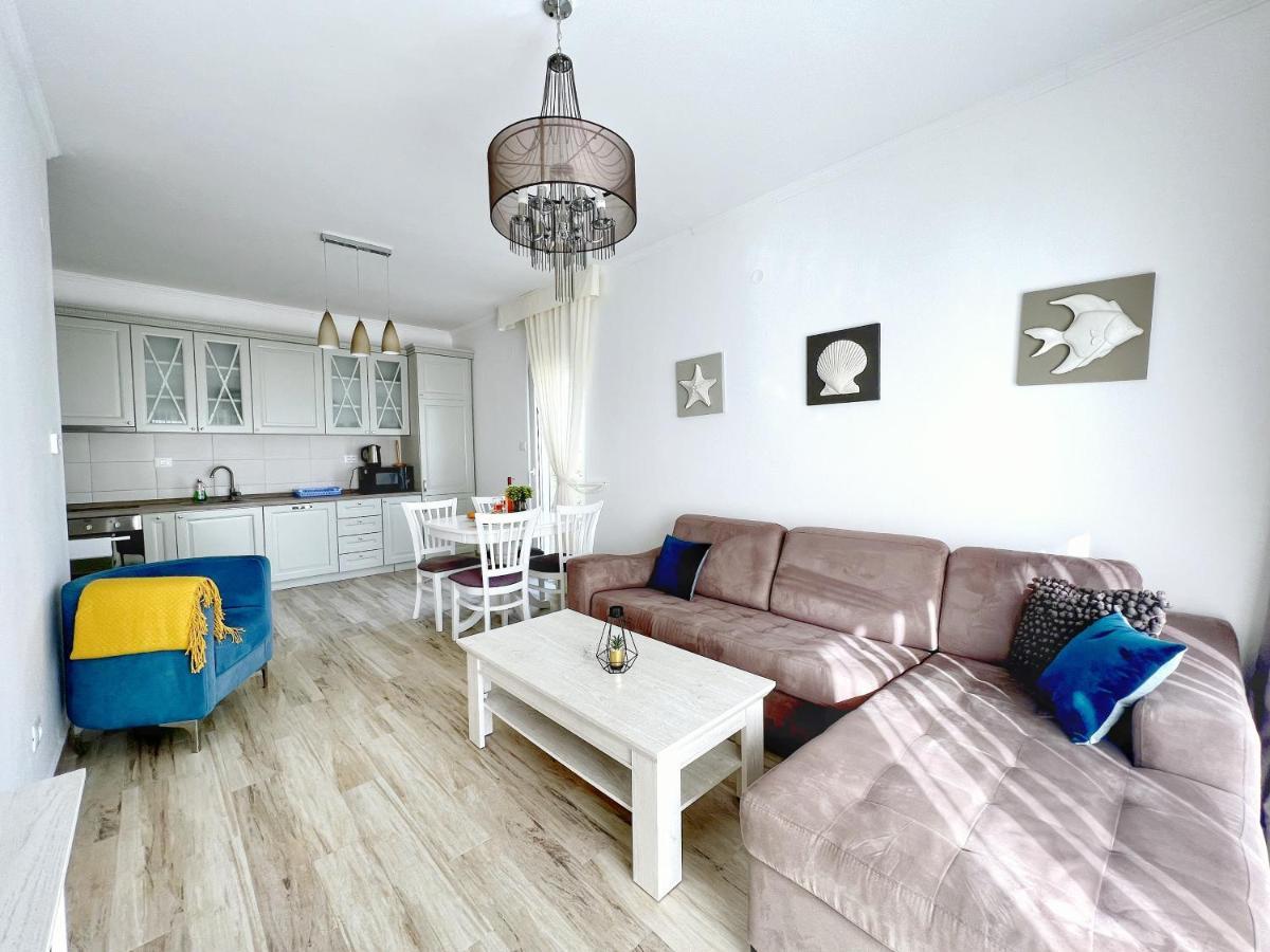 Yourhome Beach First Line Добра вода Екстериор снимка