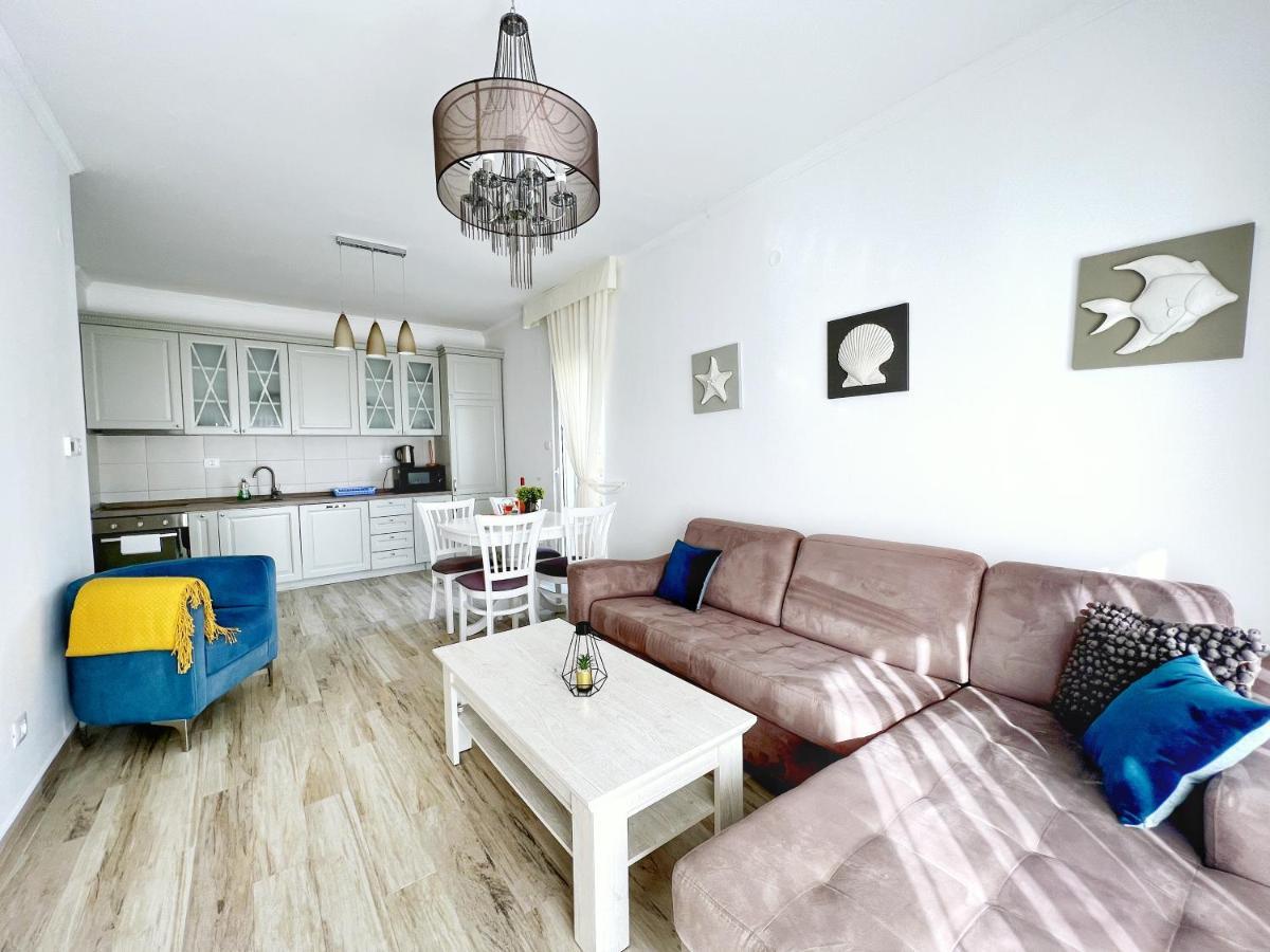 Yourhome Beach First Line Добра вода Екстериор снимка