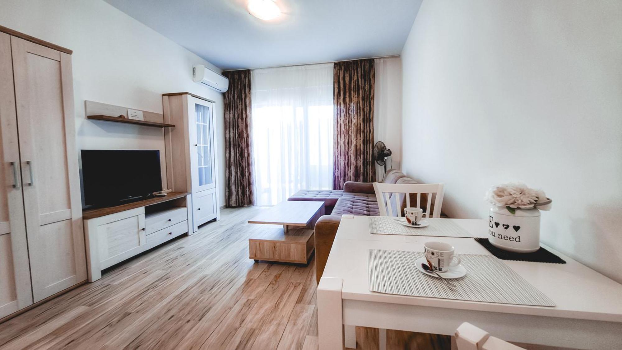 Yourhome Beach First Line Добра вода Екстериор снимка
