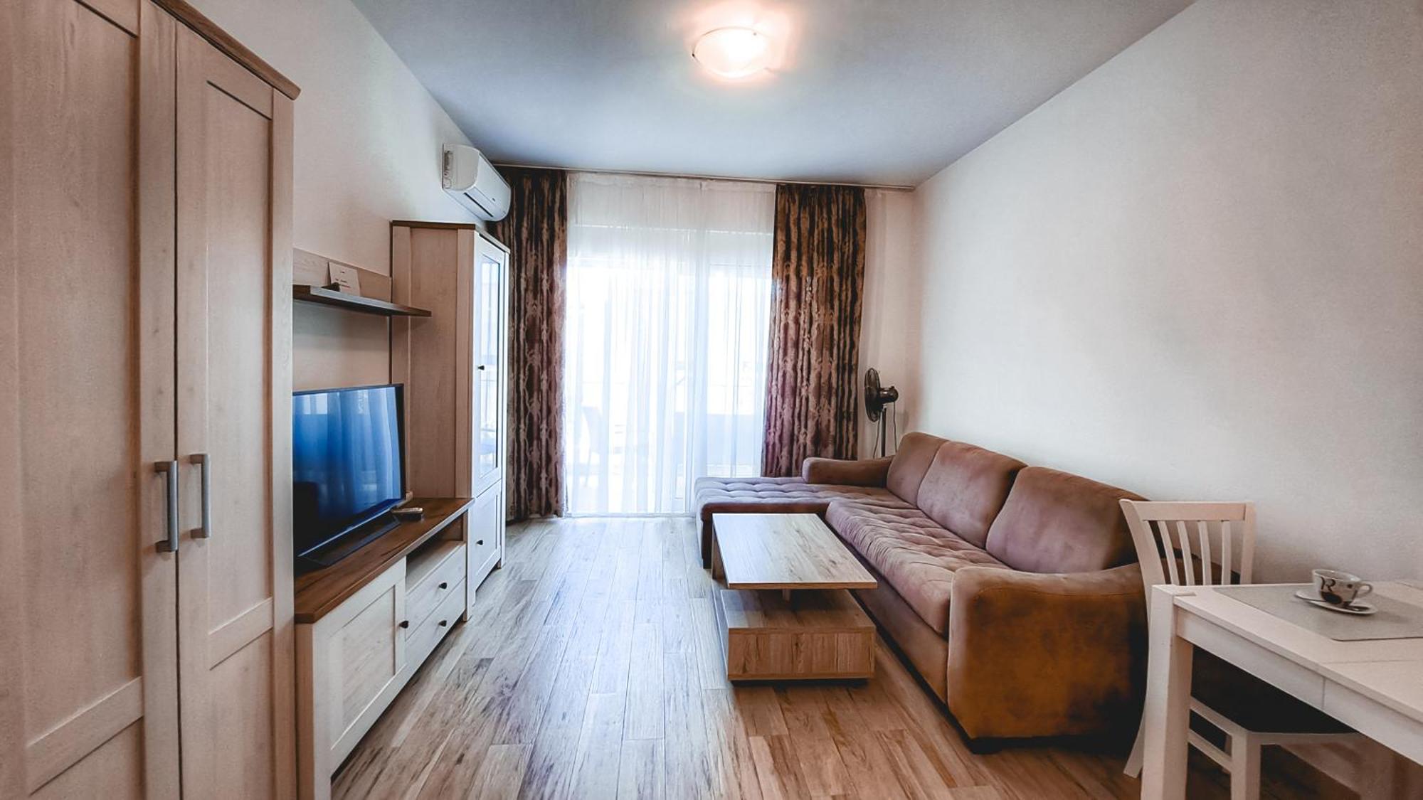 Yourhome Beach First Line Добра вода Екстериор снимка